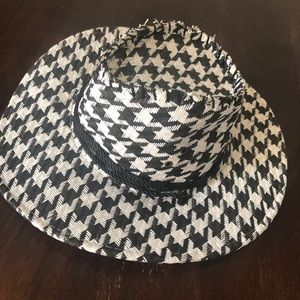 Vegan Leather Houndstooth Hat